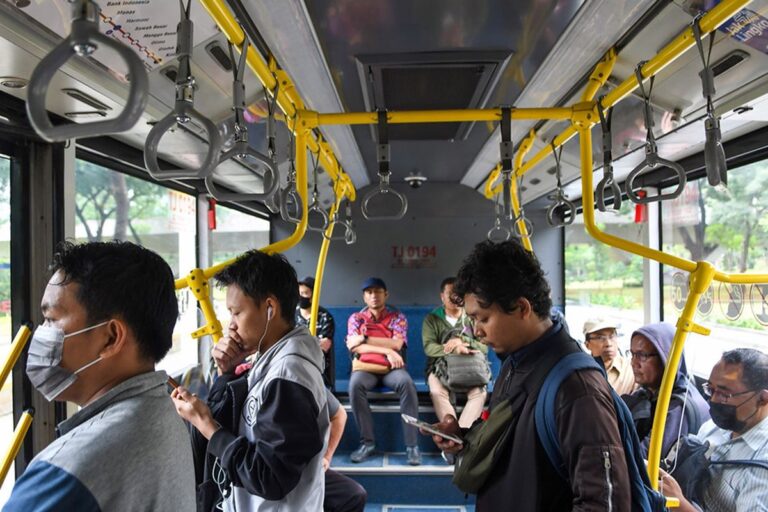 Memahami Operasional Transportasi Modern untuk Meningkatkan Efisiensi Mobilitas, Distribusi Logistik, serta Mendukung Pertumbuhan Ekonomi dan Kehidupan Masyarakat