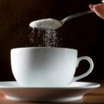 Pemahaman Lengkap tentang Penerapan Fisika dalam Industri dan Teknologi Modern untuk Optimasi Produksi, Efisiensi Energi, Keselamatan Kerja, dan Inovasi Teknologi Masa Kini